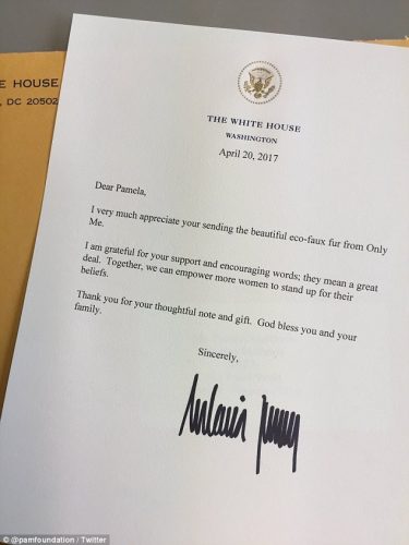 Did Melania Trump Copy Her Husband's Signature... or what?